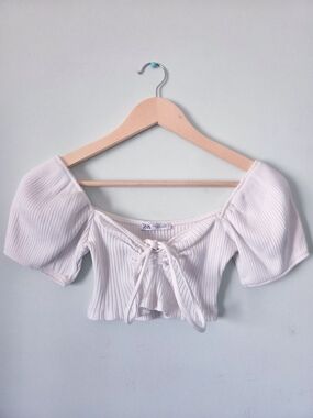 Zara White Ribbed Lace-Up Off-Shoulder Crop Top with Puff Sleeves